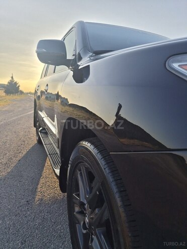 Lexus LX 570-7