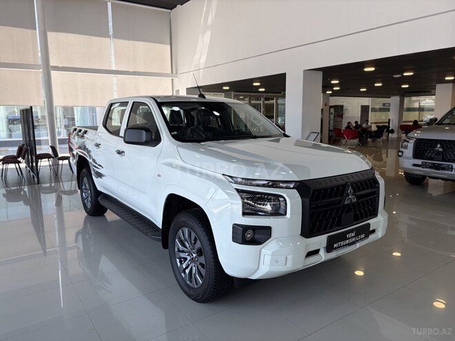 Mitsubishi L200-2