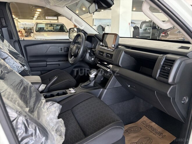 Mitsubishi L200-8