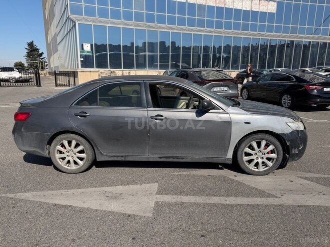Toyota Camry-4