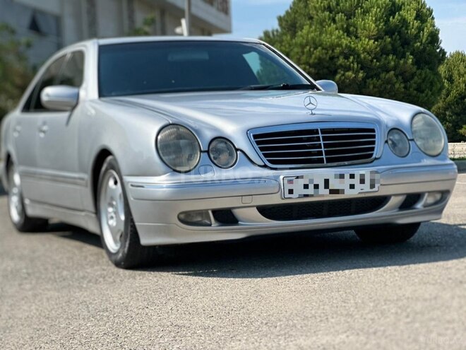 Mercedes E 220-4
