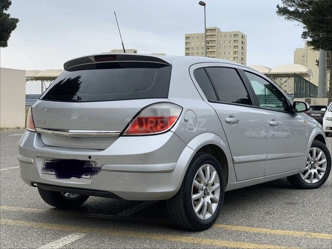 Opel Astra-2