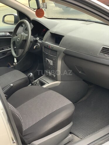 Opel Astra-7