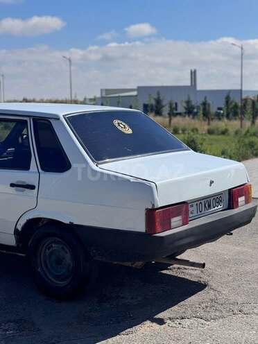 LADA (VAZ) 21099-8