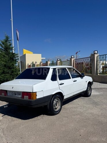 LADA (VAZ) 21099-2