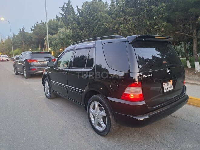 Mercedes ML 320-8