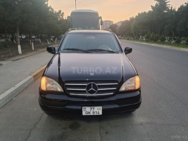 Mercedes ML 320-1