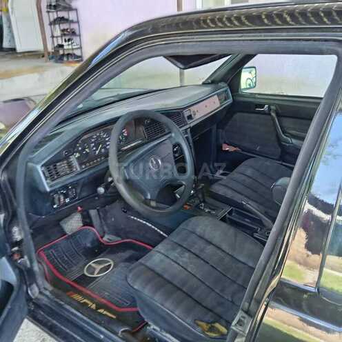 Mercedes 190-6
