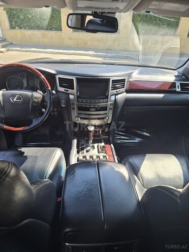 Lexus LX 570-8