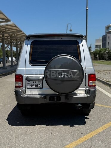 Hyundai Galloper-2