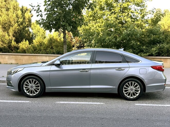 Hyundai Sonata-4