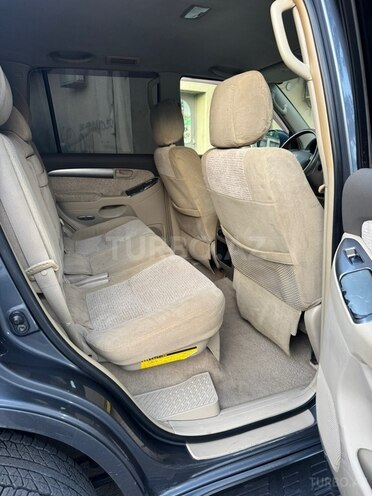 Toyota Land Cruiser Prado-10