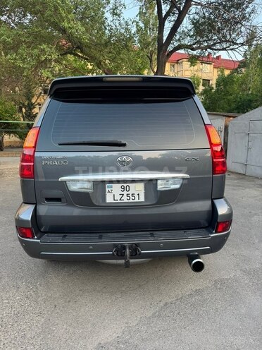 Toyota Land Cruiser Prado-5
