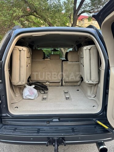 Toyota Land Cruiser Prado-12