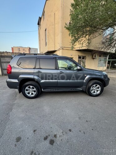 Toyota Land Cruiser Prado-4