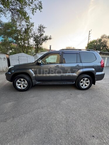 Toyota Land Cruiser Prado-3