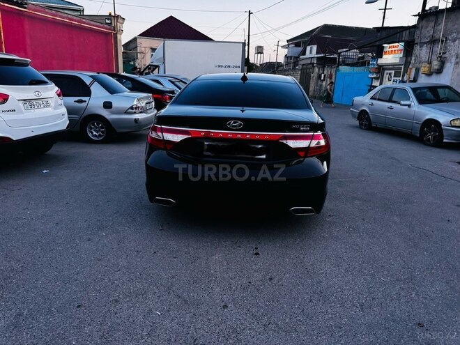 Hyundai Grandeur-6
