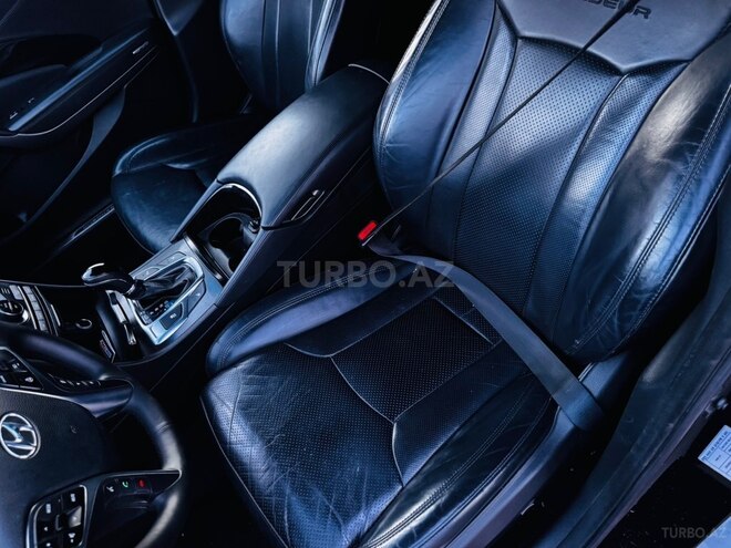 Hyundai Grandeur-8