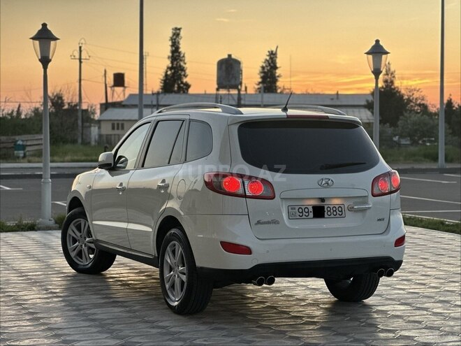 Hyundai Santa Fe-4