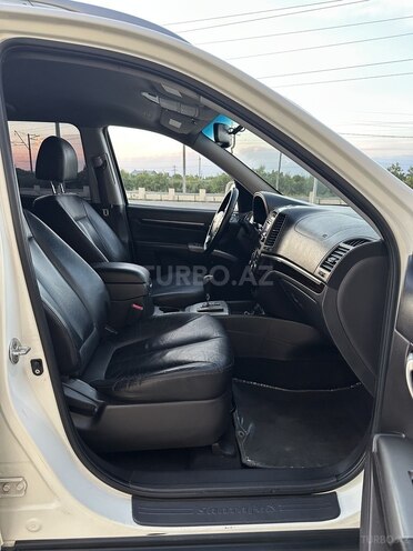 Hyundai Santa Fe-14