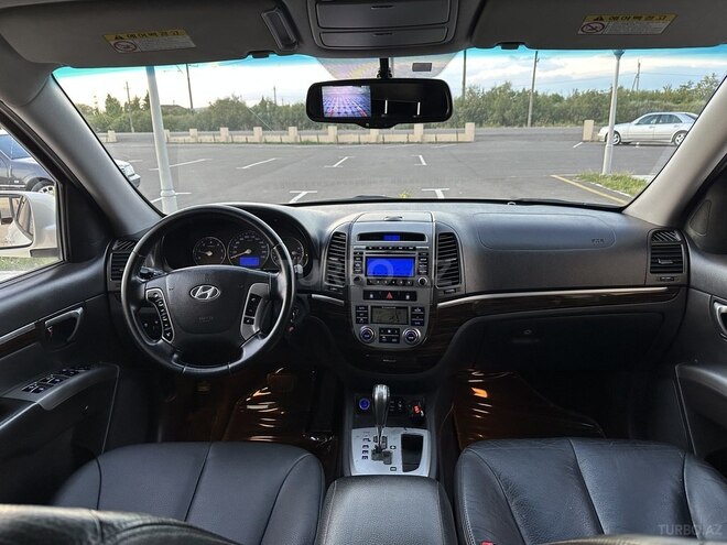Hyundai Santa Fe-10