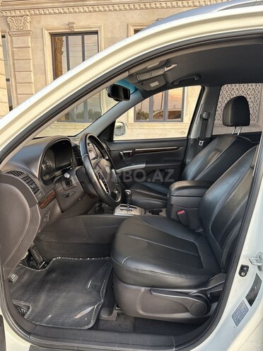 Hyundai Santa Fe-13