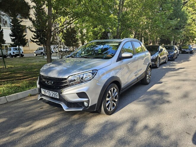 LADA (VAZ) XRAY-4