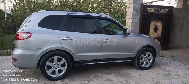 Hyundai Santa Fe-4
