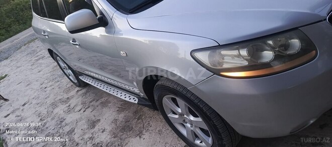 Hyundai Santa Fe-9
