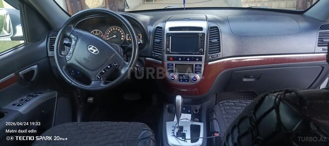 Hyundai Santa Fe-8