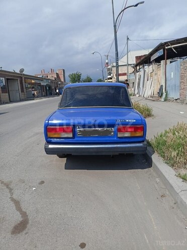 LADA (VAZ) 2107-2