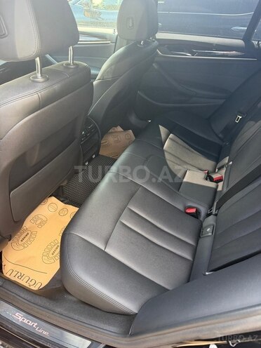 BMW 530-9