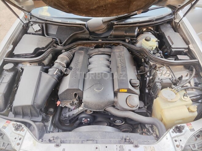Mercedes E 280 4MATIC-13