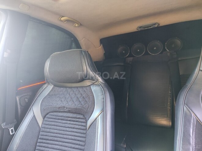 Mercedes E 280 4MATIC-12