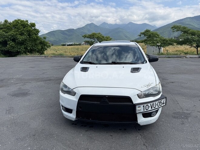 Mitsubishi Lancer-1