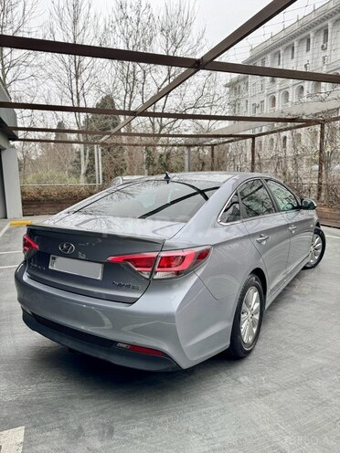 Hyundai Sonata-9