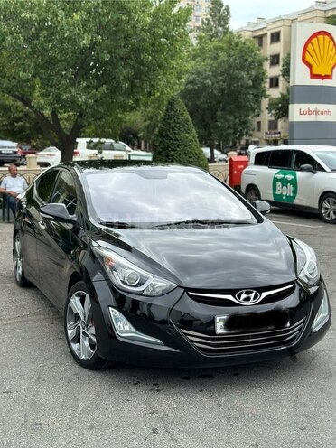 Hyundai Elantra-10