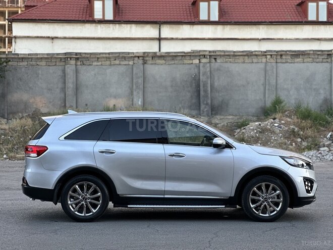 Kia Sorento-7