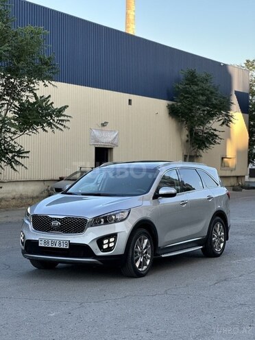 Kia Sorento-8