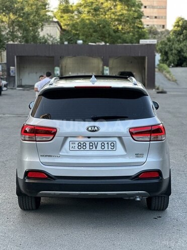Kia Sorento-11