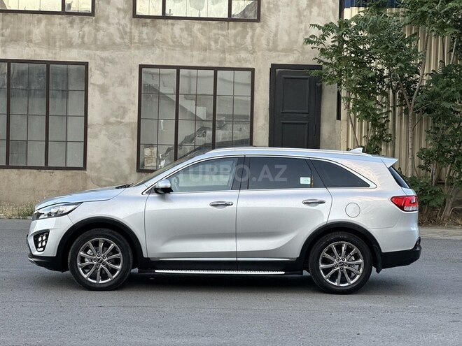 Kia Sorento-9