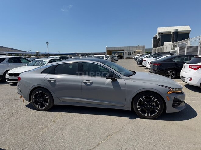 Kia K5-16