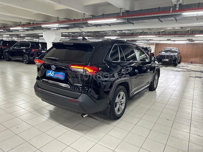 Toyota RAV4-7