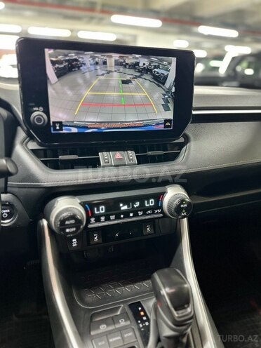 Toyota RAV4-13