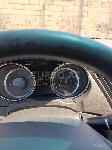 Hyundai Sonata-7