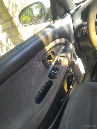 Hyundai Sonata-2