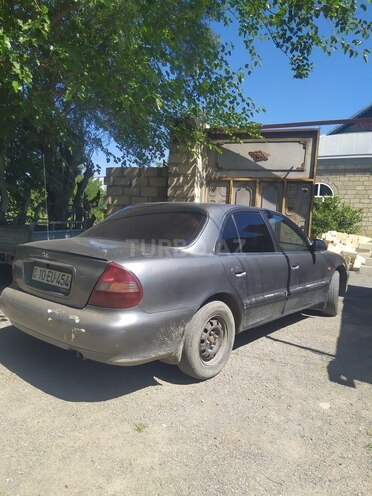 Hyundai Sonata-5