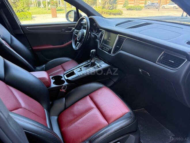 Porsche Macan-7