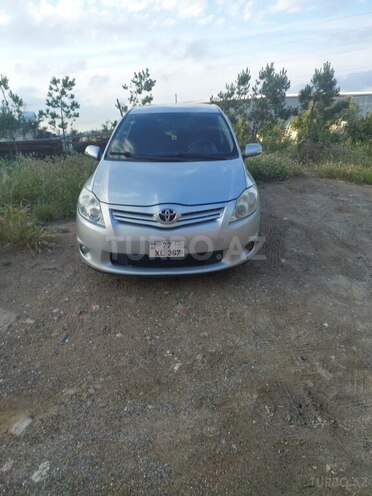 Toyota Auris-3