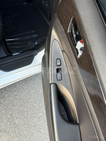 Hyundai Sonata-13